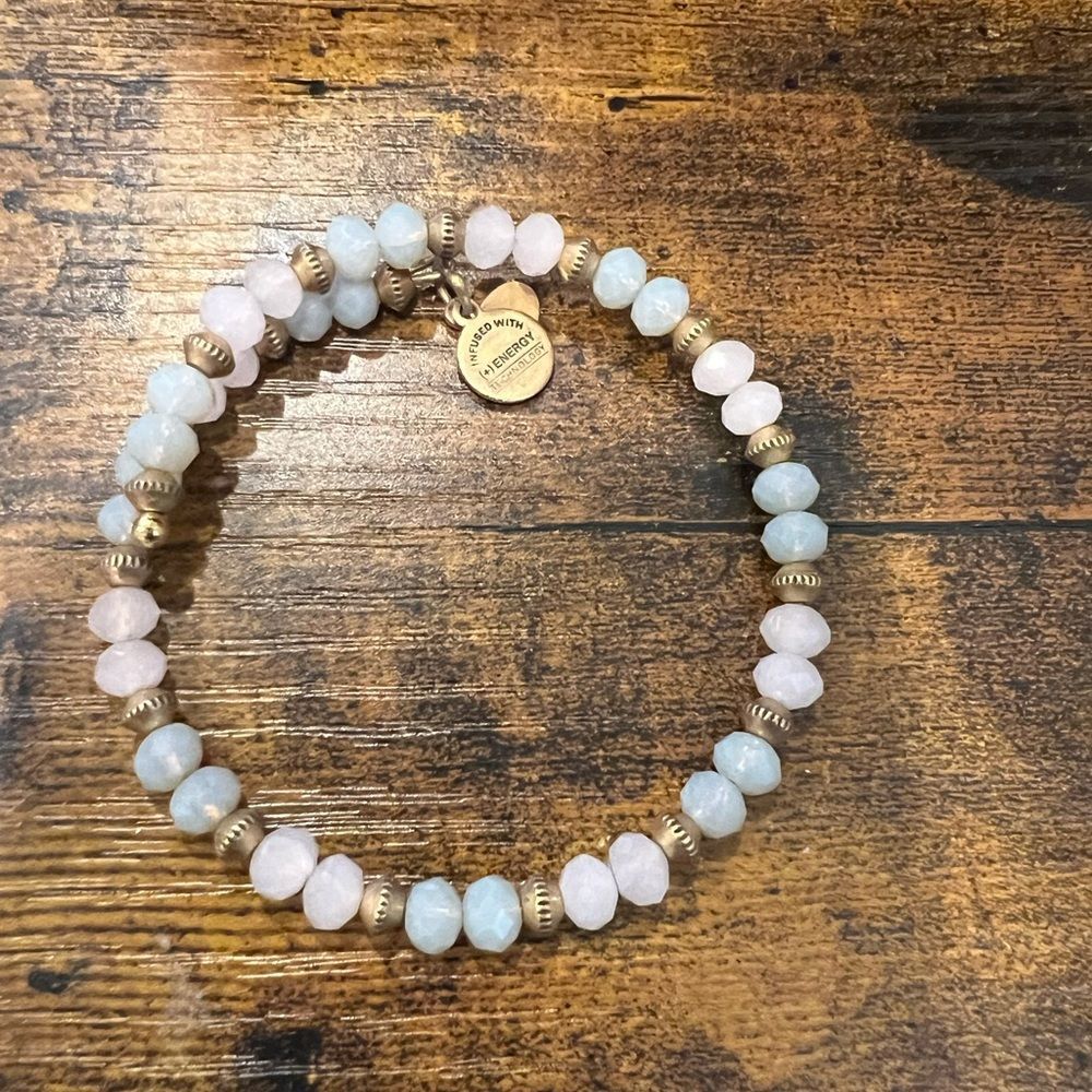 NWOT Alex and Ani Beaded Bangle